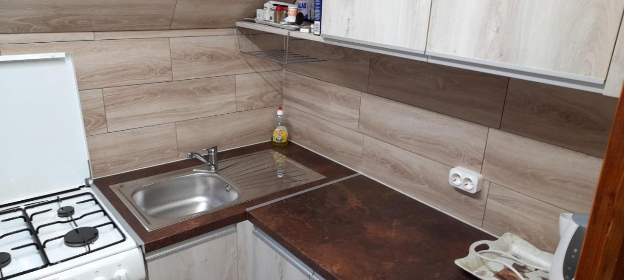 Keri Apartman Mosonmagyaróvár Εξωτερικό φωτογραφία