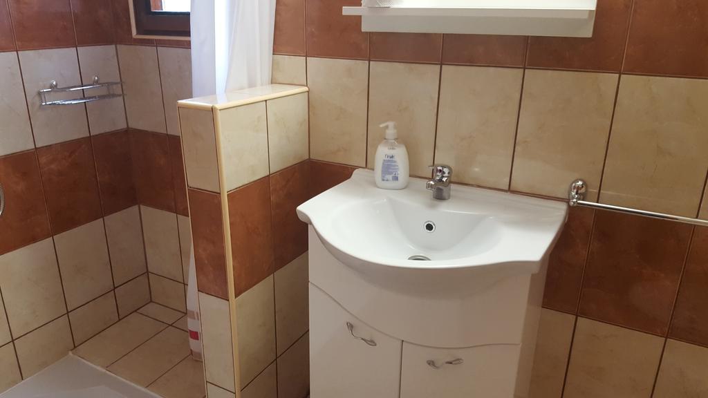 Keri Apartman Mosonmagyaróvár Εξωτερικό φωτογραφία