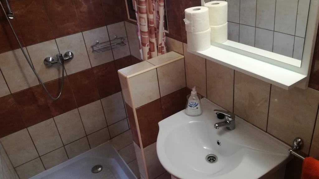 Keri Apartman Mosonmagyaróvár Εξωτερικό φωτογραφία