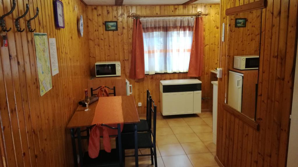 Keri Apartman Mosonmagyaróvár Εξωτερικό φωτογραφία